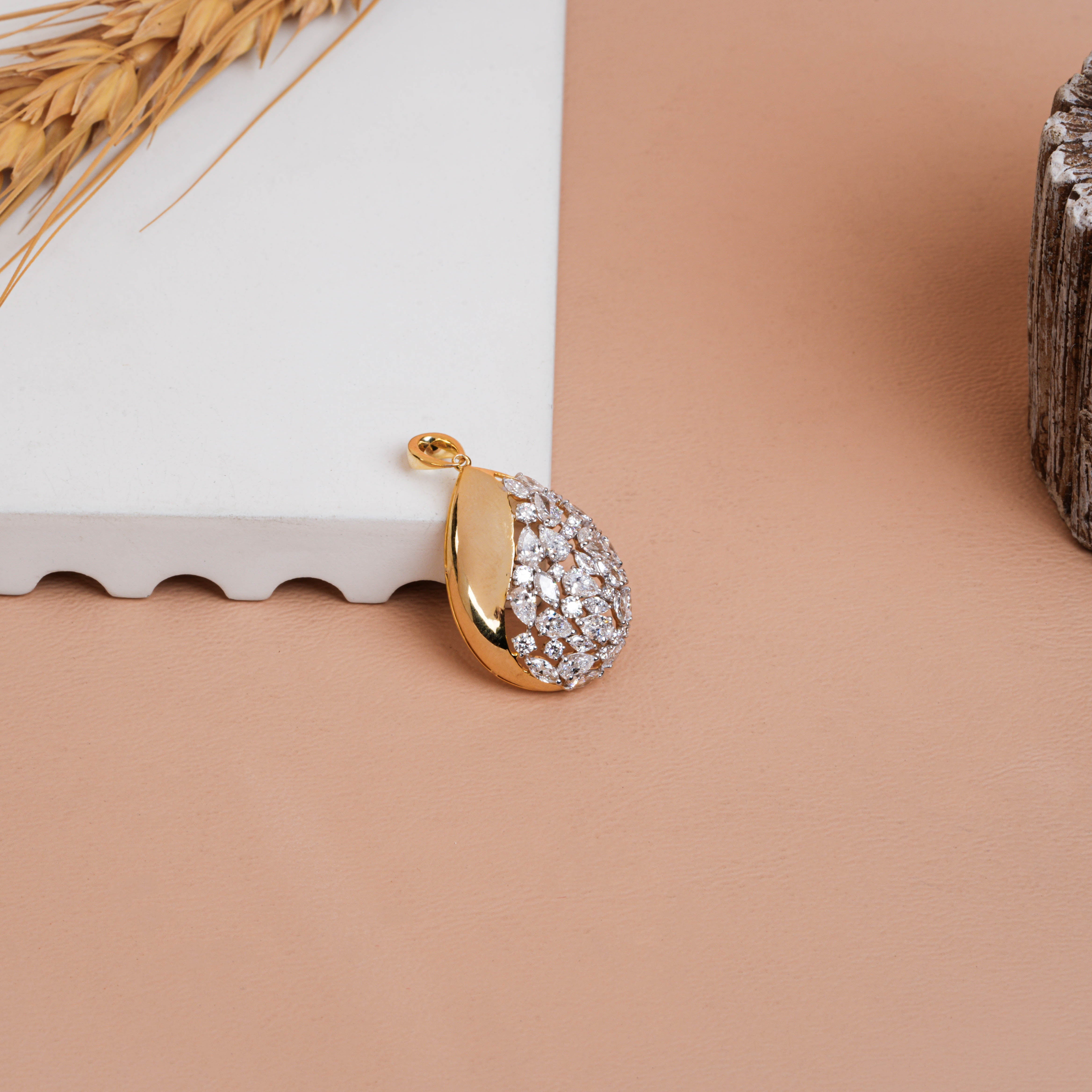 Luminous Teardrop Multi-Cut Lab-Grown Diamond Pendant For Wedding