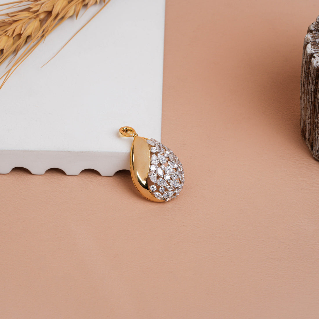 Luminous Teardrop Multi-Cut Lab-Grown Diamond Pendant For Wedding