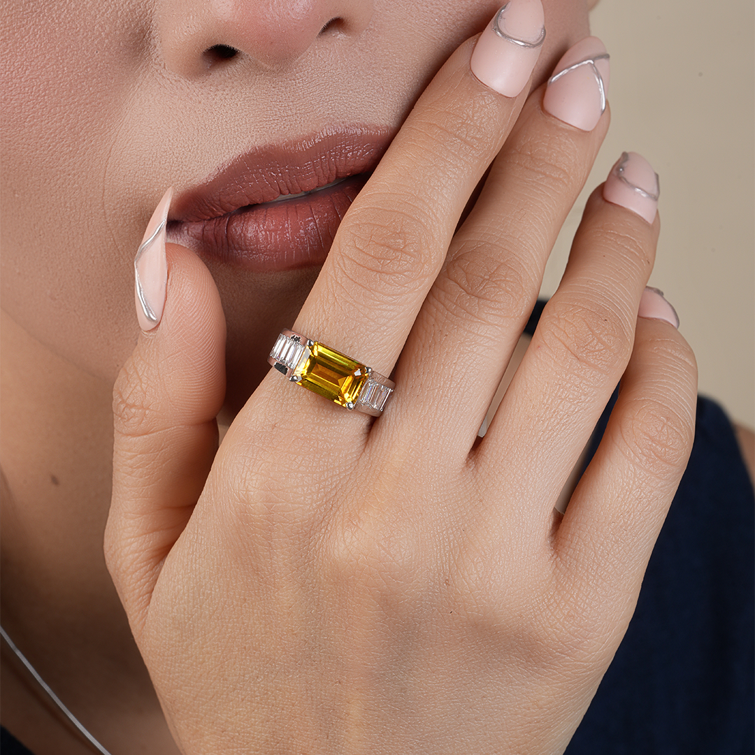 Citrine Emerald cut - Bugatti-style side Diamonds Ring