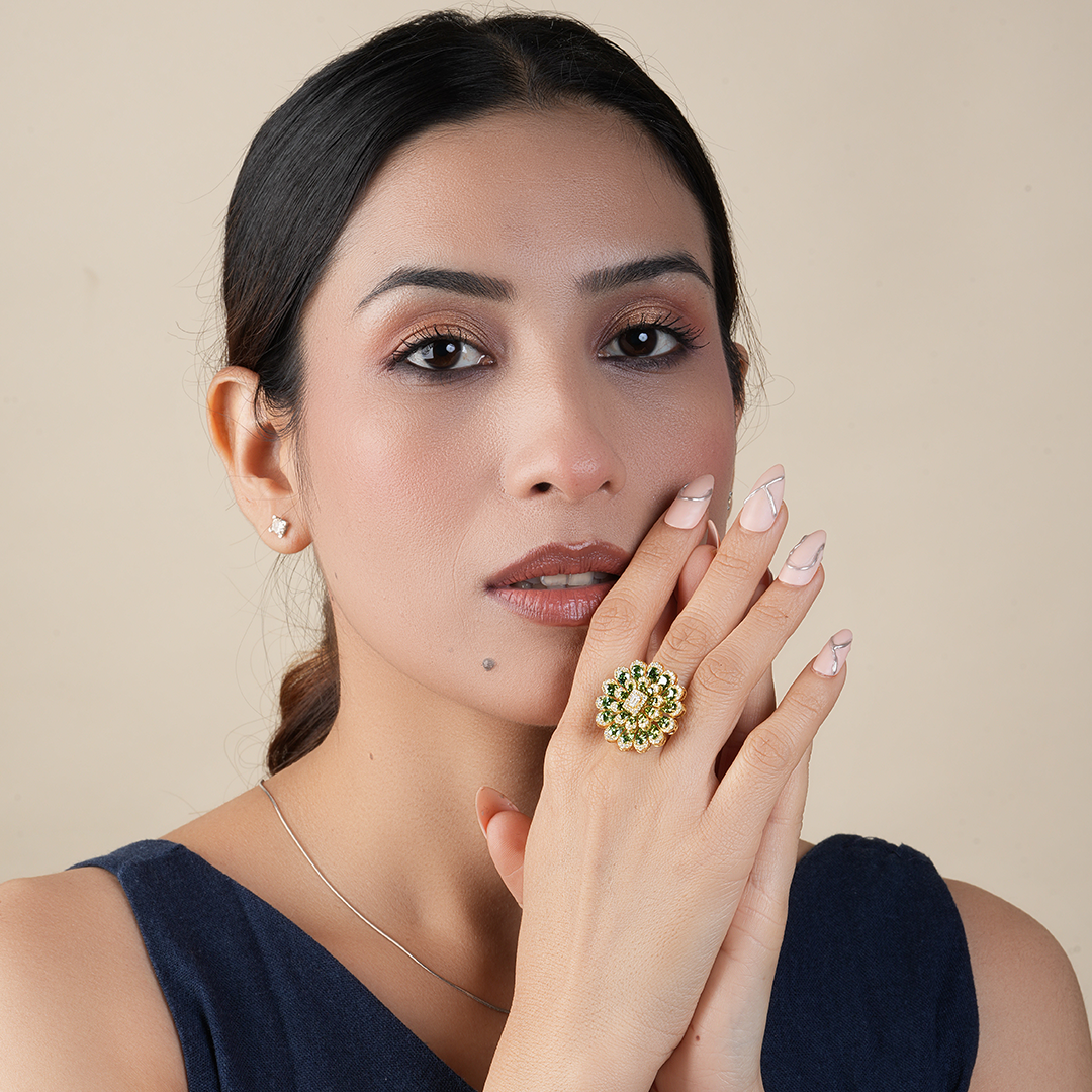 Pear-Shaped Emerald Cut Vintage Diamond Ring for Wedding