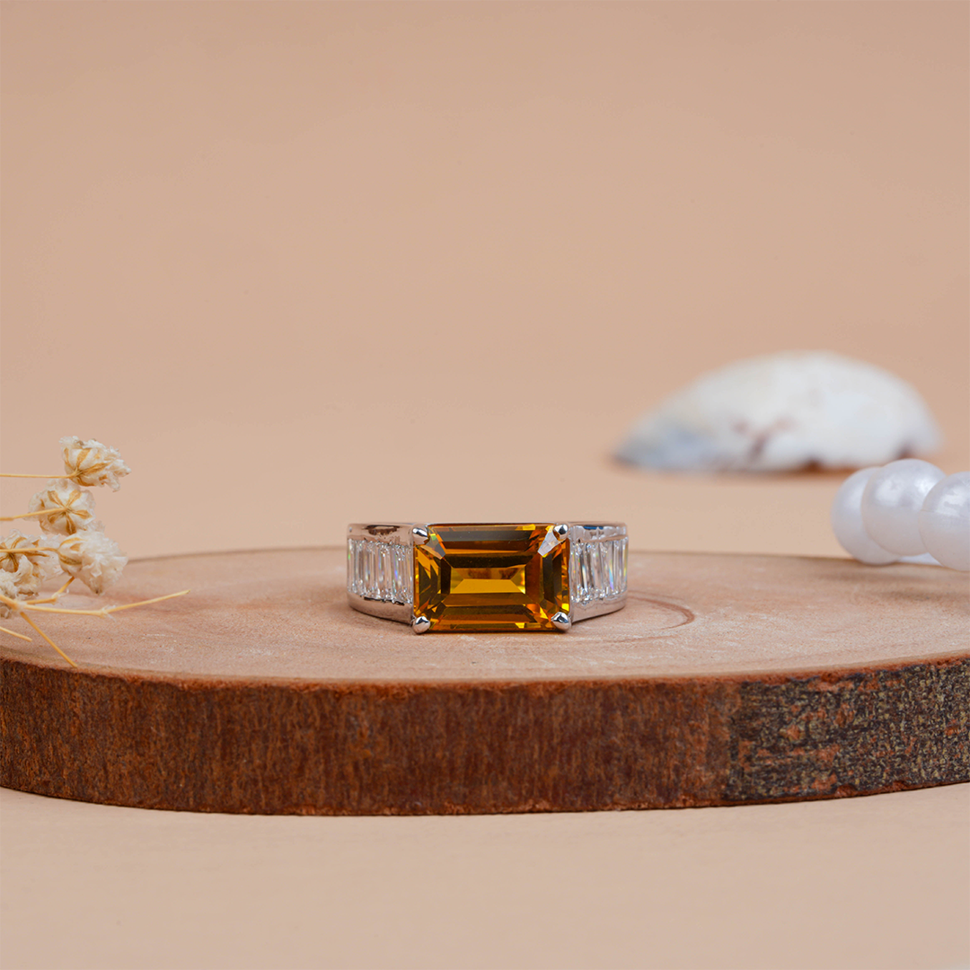 Citrine Emerald cut - Bugatti-style side Diamonds Ring