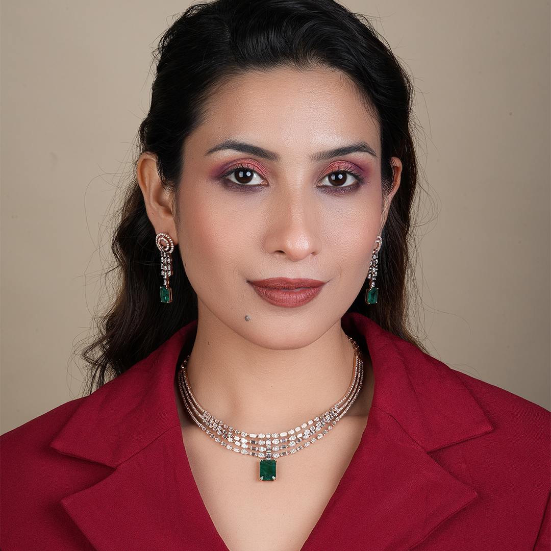 Royal Emerald with Multishape Layered Diamond Necklace