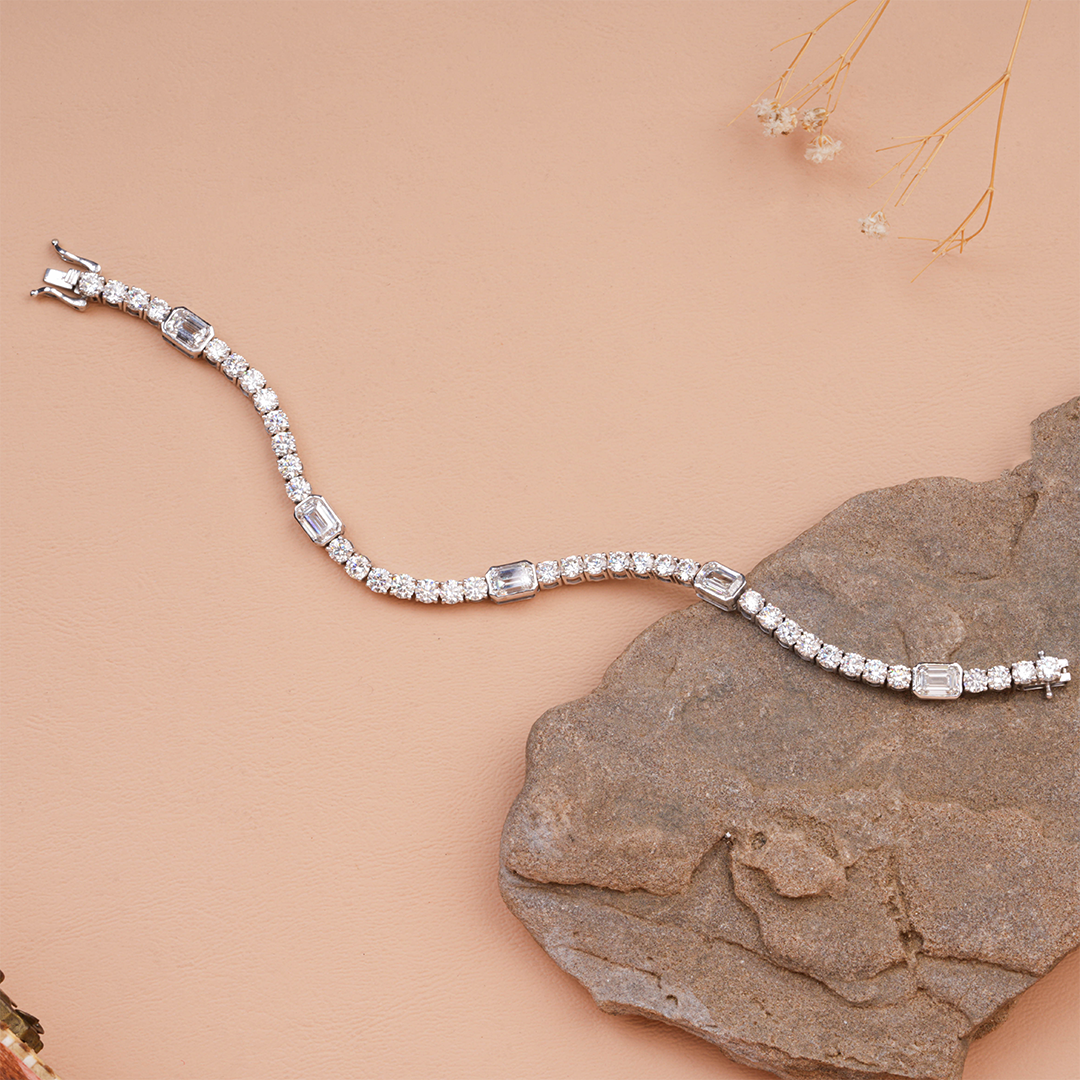 Round and Emerald Cut Lab-Grown Diamond Tennis Bracelet